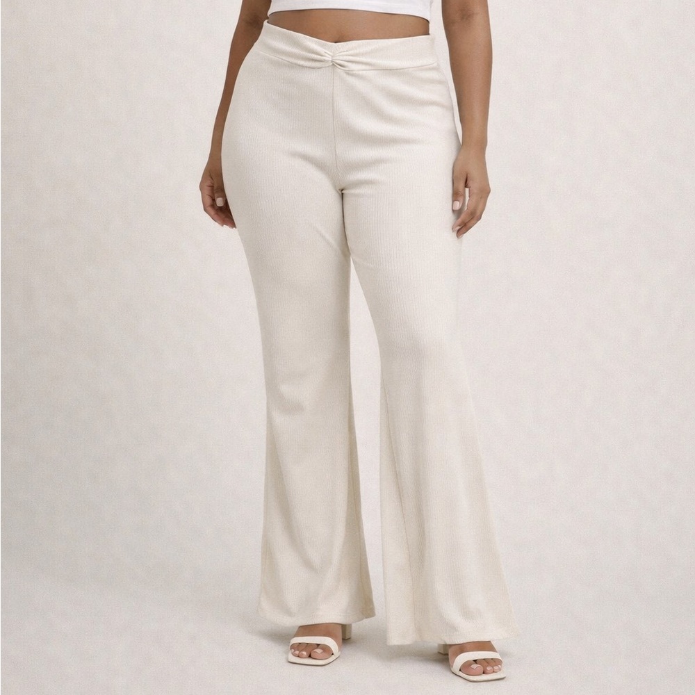 Princess Polly Cream Ribbed Flare Pants – Size 4